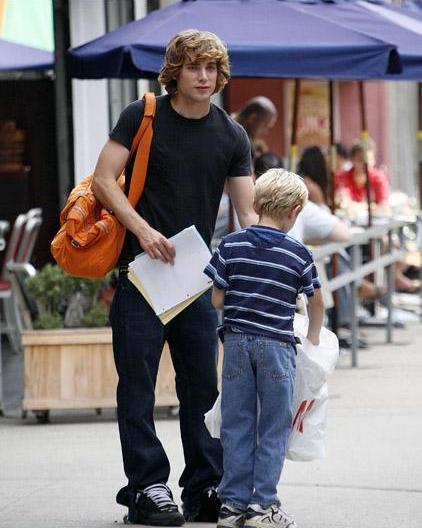 Dustin Milligan