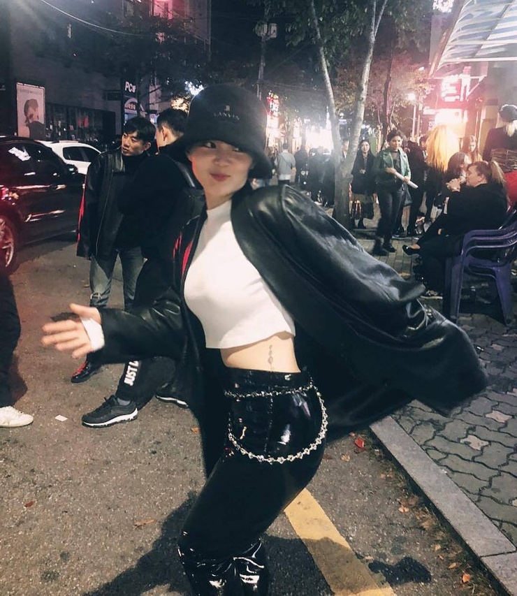 Lee Ha Yi