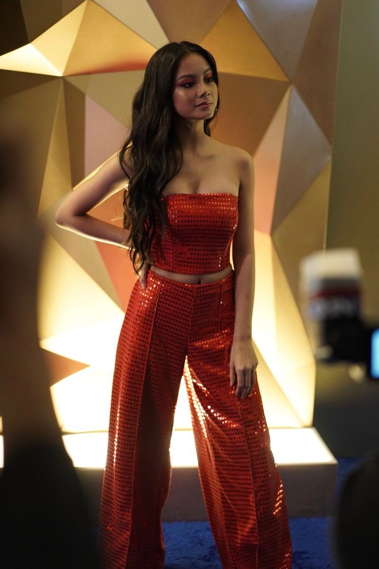 Ylona Garcia