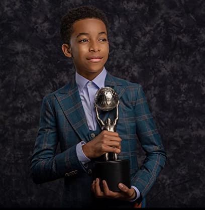 Picture of Isaiah Russell-Bailey