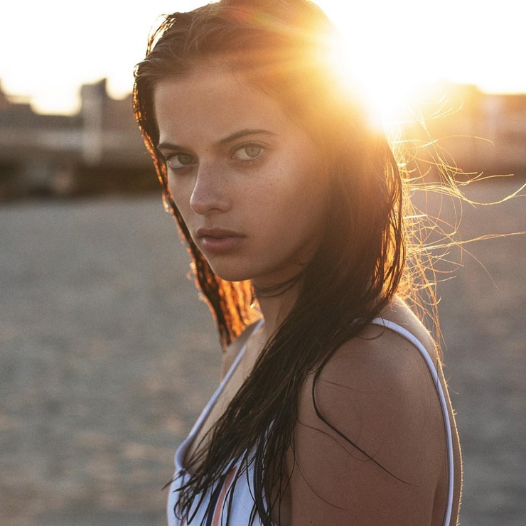 taya brooks