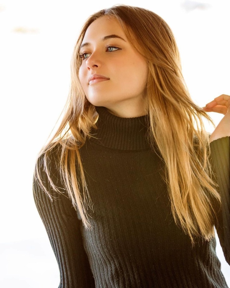 Reylynn Caster