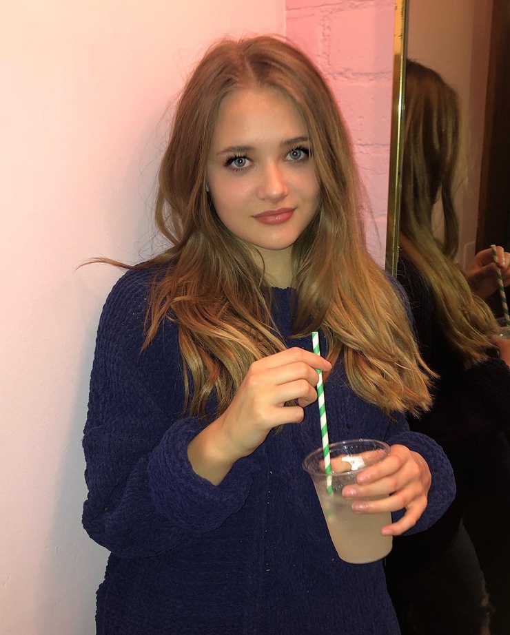 Reylynn Caster