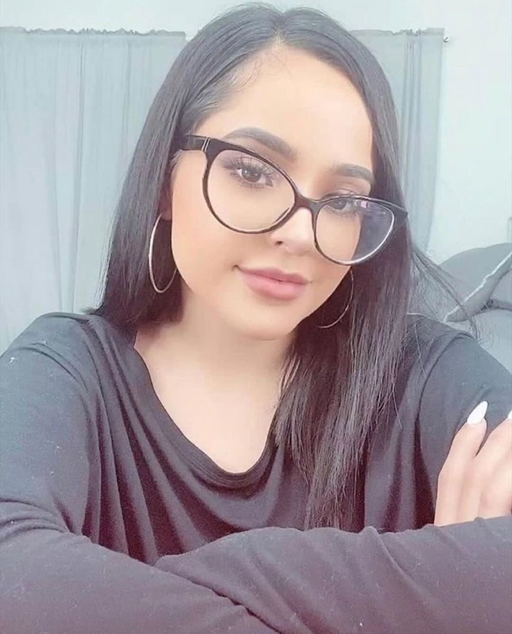 Becky G.