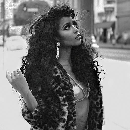 Simone Battle