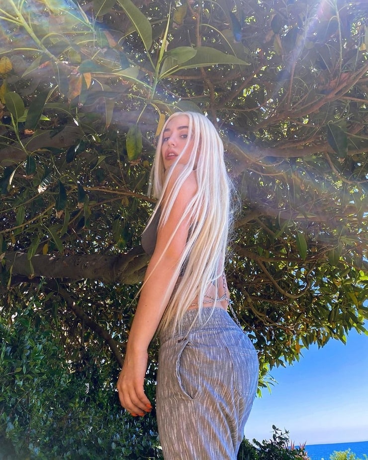 Ava Max