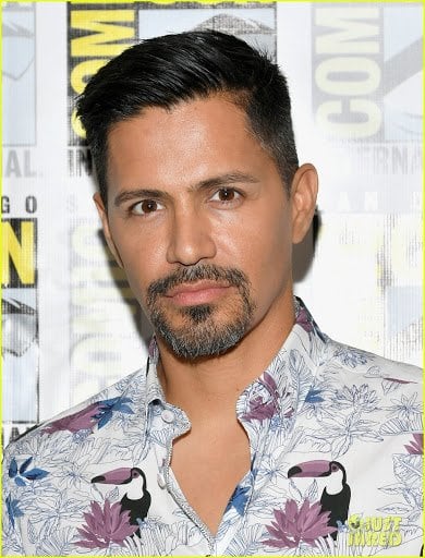 Picture of Jay Hernandez