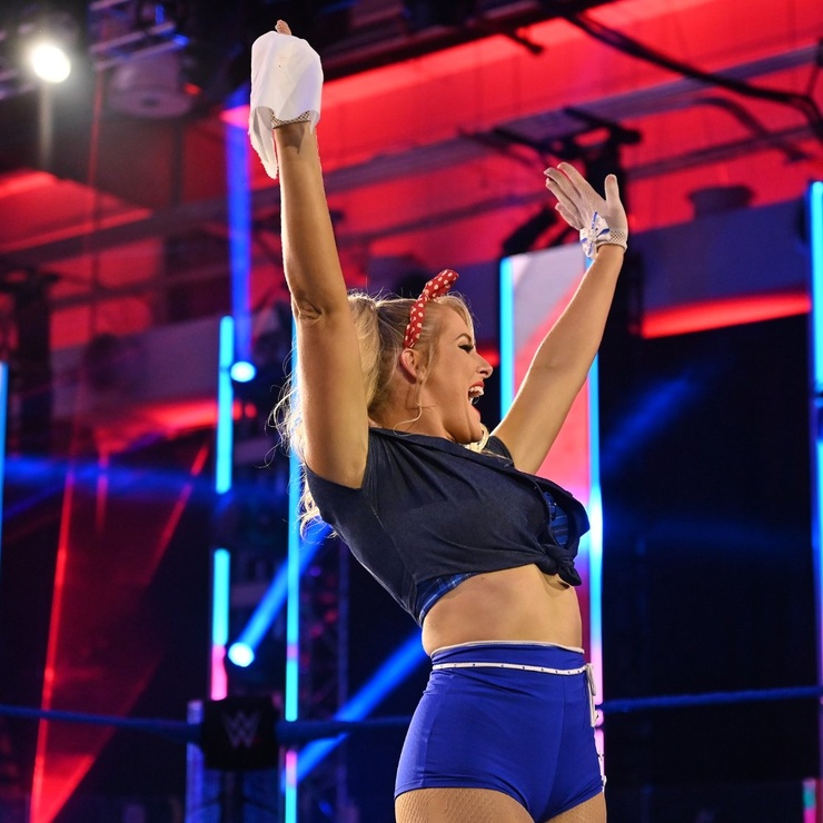 Lacey Evans