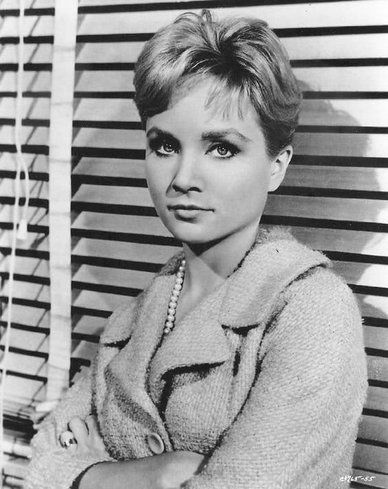 Susan Oliver dated