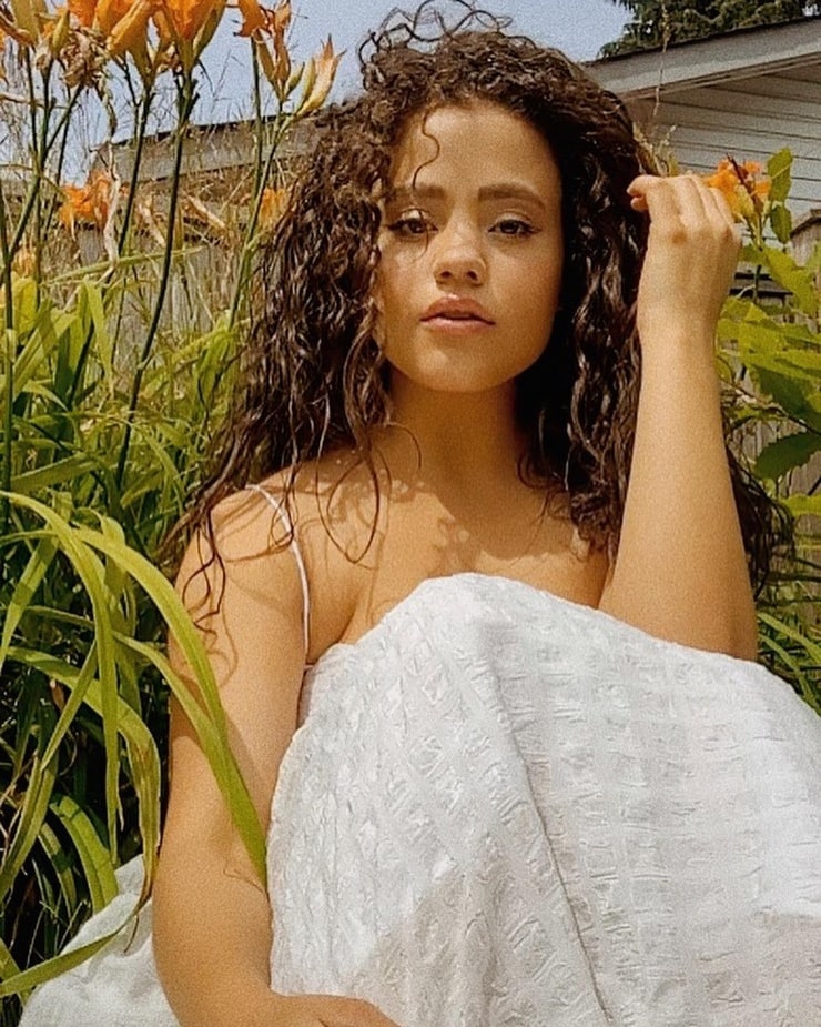 Sarah Jeffery