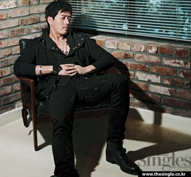 Sang-Yoon Lee