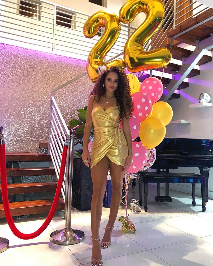Madison Pettis Madison Pettis