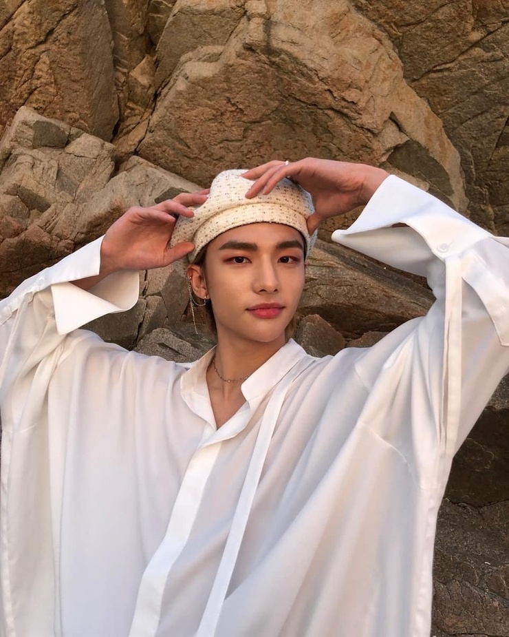 Hyun-Jin Hwang