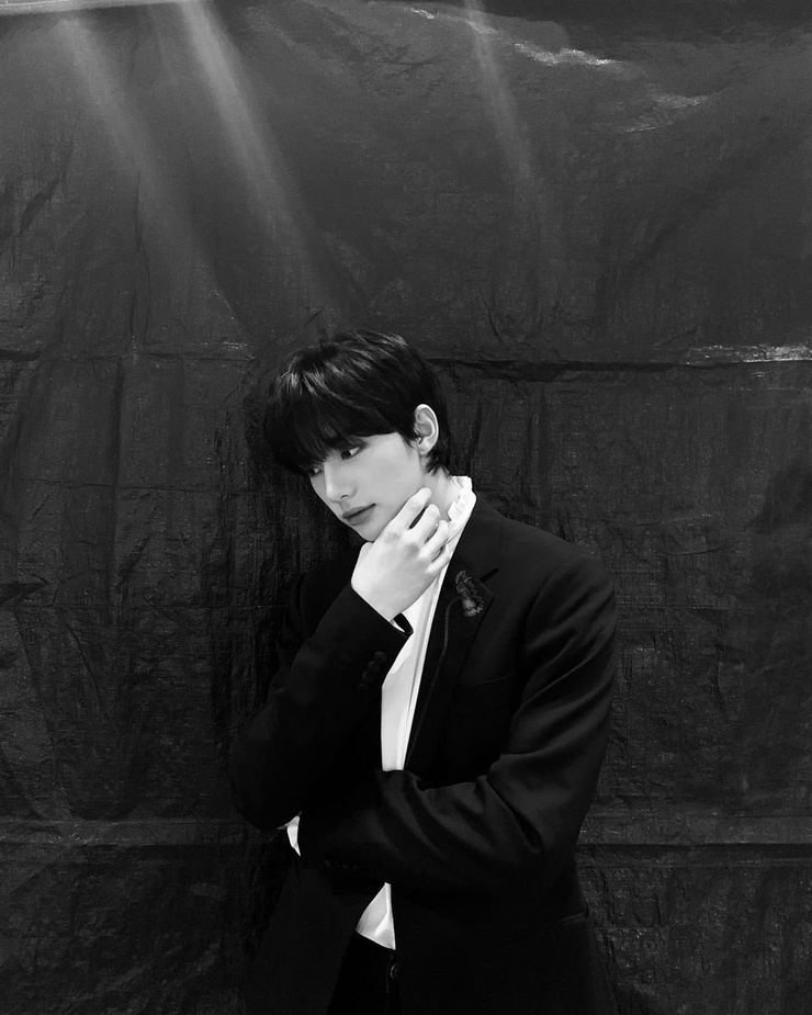 Hyun-Jin Hwang