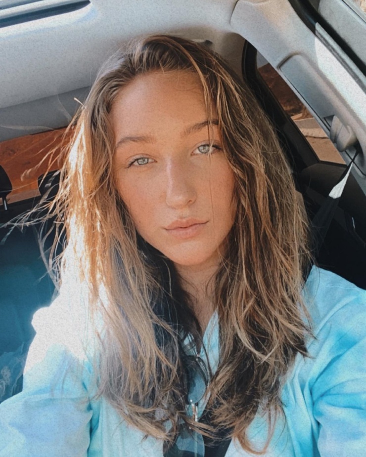 Ava Cota