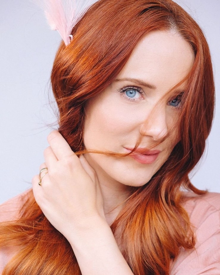 Simone Simons