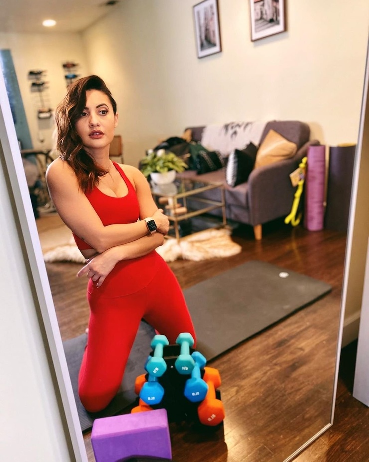Francia Raisa