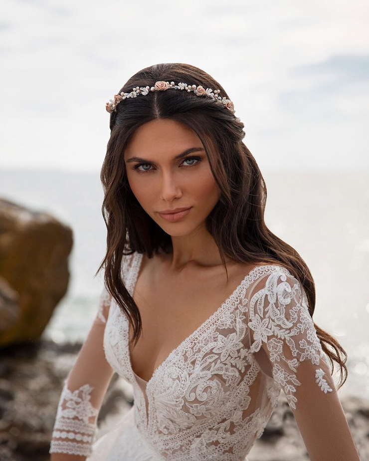 Vika Bronova Vika Bronova