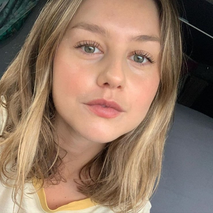 Picture of Isabelle Cornish