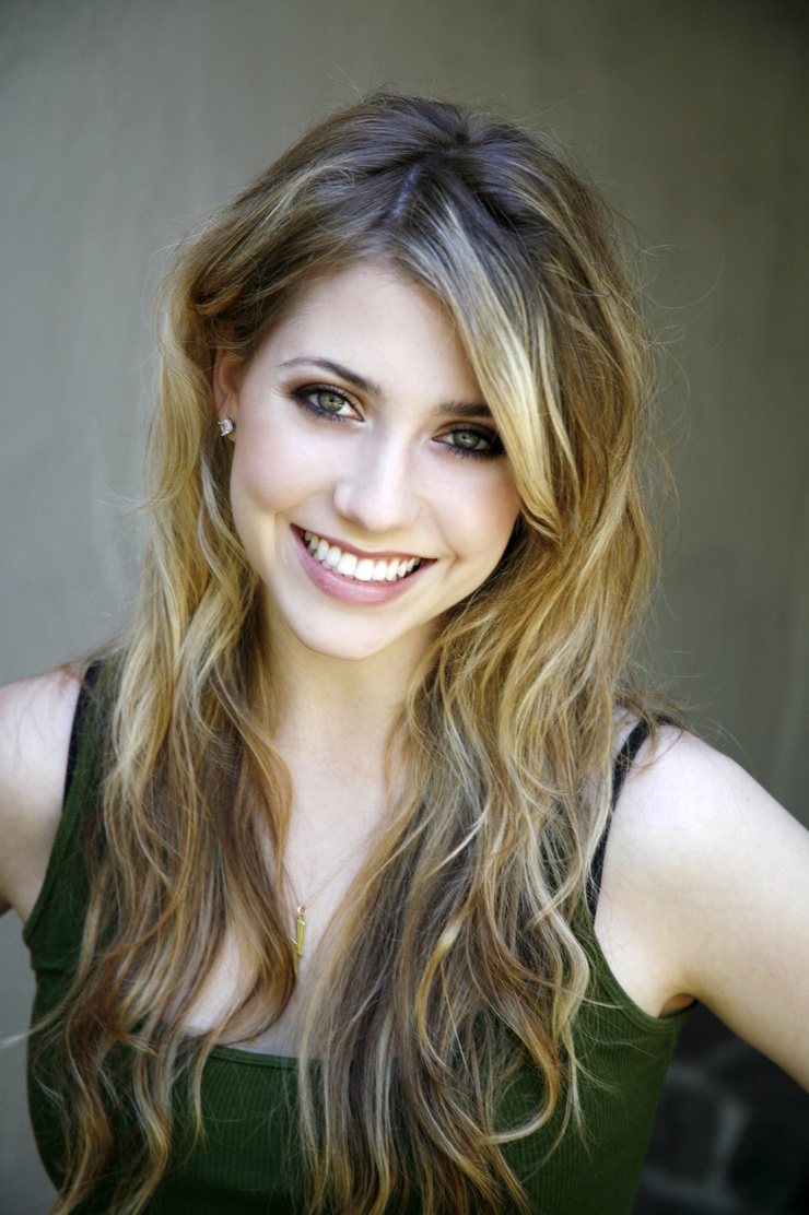 Elizabeth Nicole Elizabeth Nicole