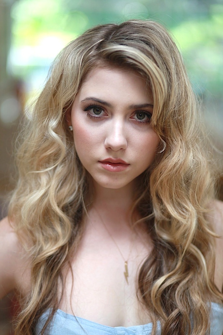 Elizabeth Nicole Elizabeth Nicole