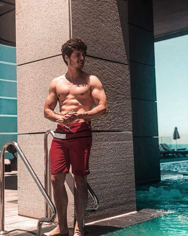 Miki Núñez