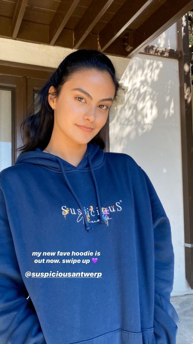 Camila Mendes