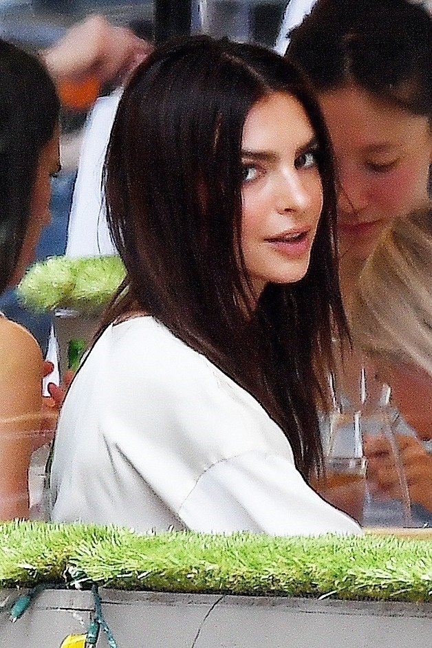 Emily Ratajkowski Emily Ratajkowski