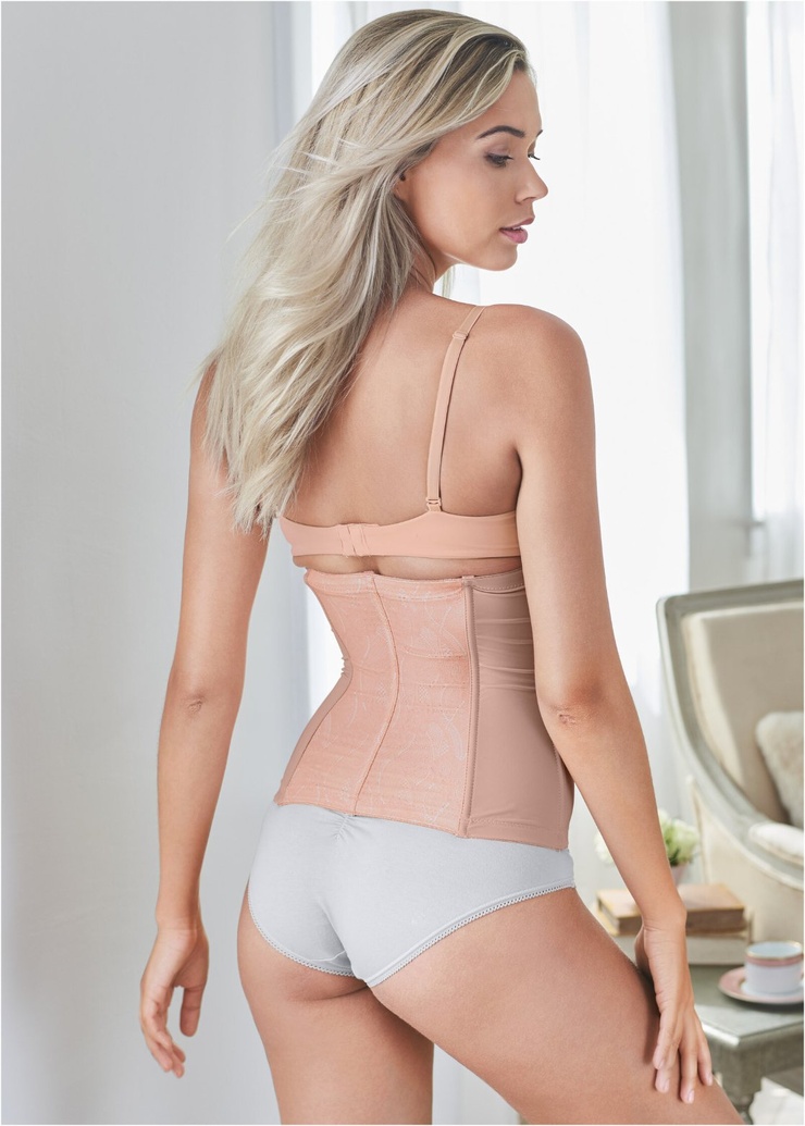 Sandra Kubicka Sandra Kubicka