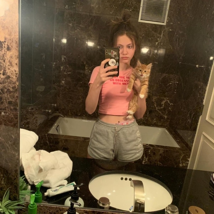 Iris Apatow