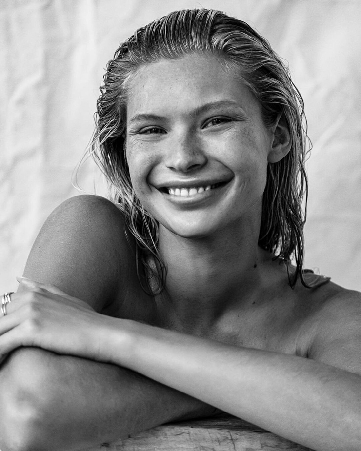Josie Canseco picture