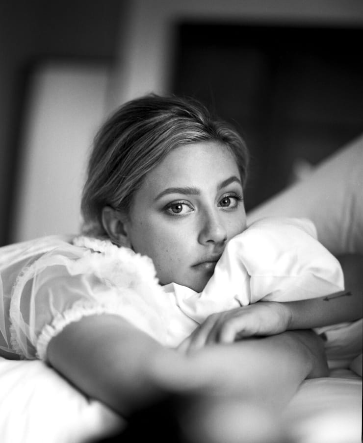 Lili Reinhart