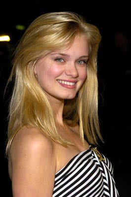 Sara Paxton