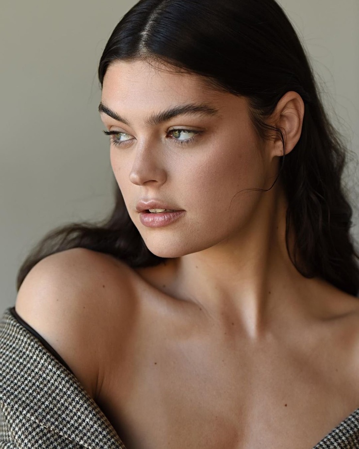 Lauren Layne
