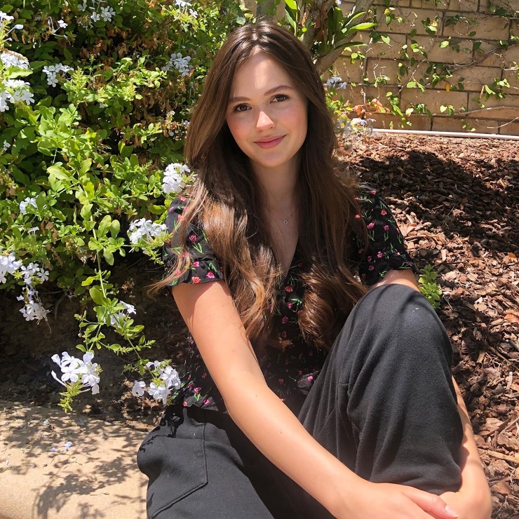 Olivia Sanabia Olivia Sanabia