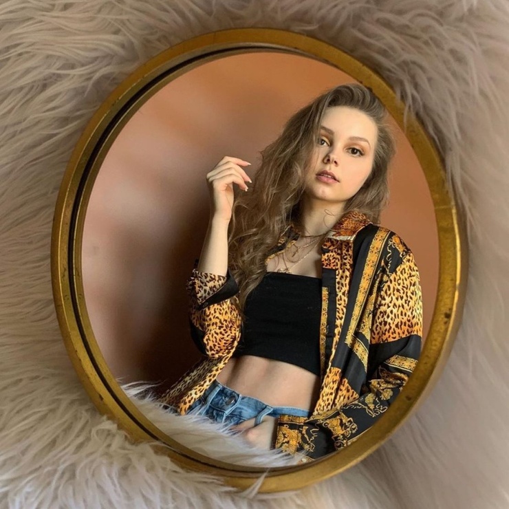 Savannah May