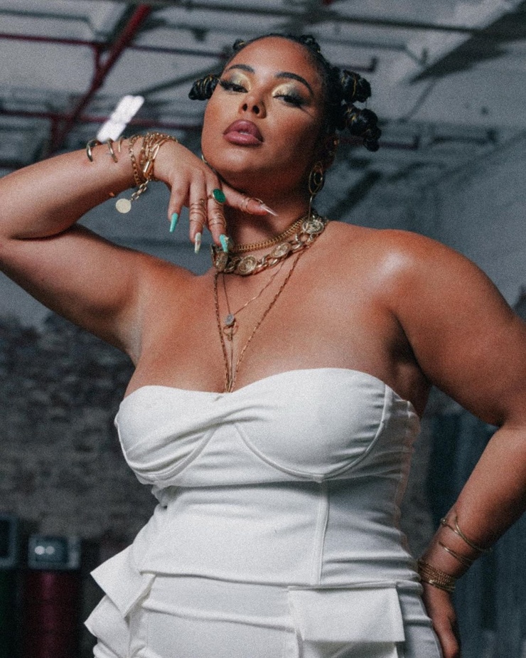 Tabria Majors