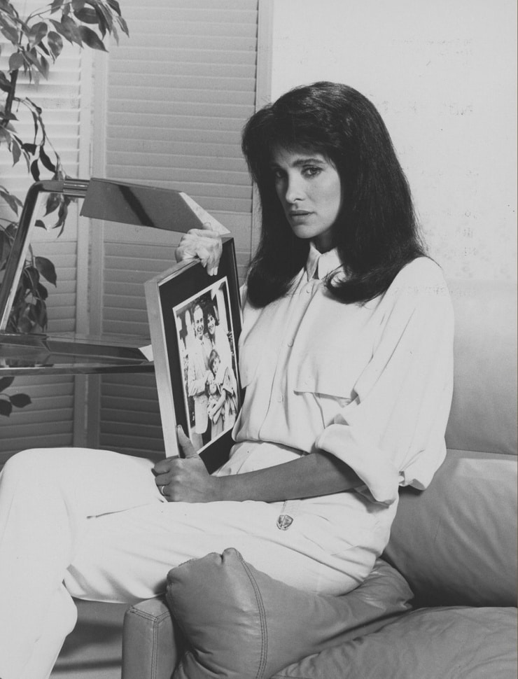 is Connie Sellecca death