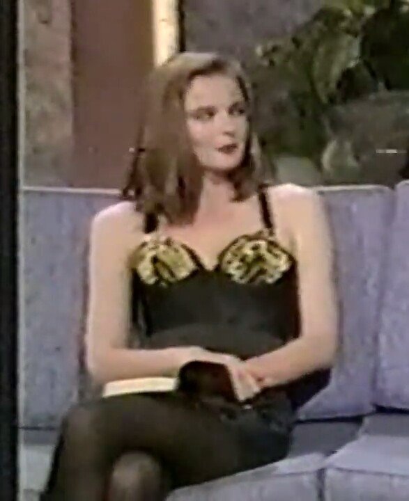 Annabel Giles