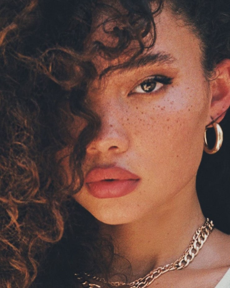 Ashley Moore (2)