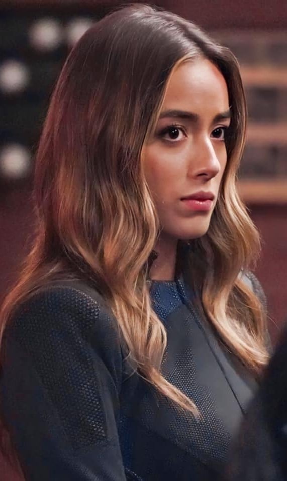 Picture of Chloe Bennet
