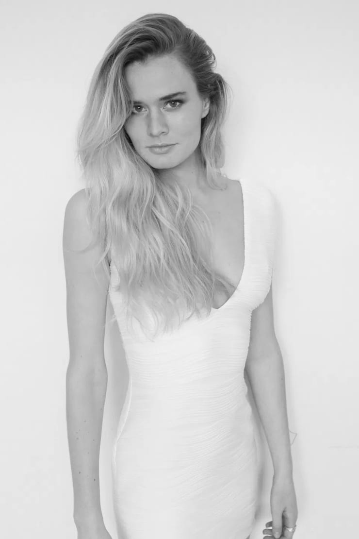 Lara Goldie