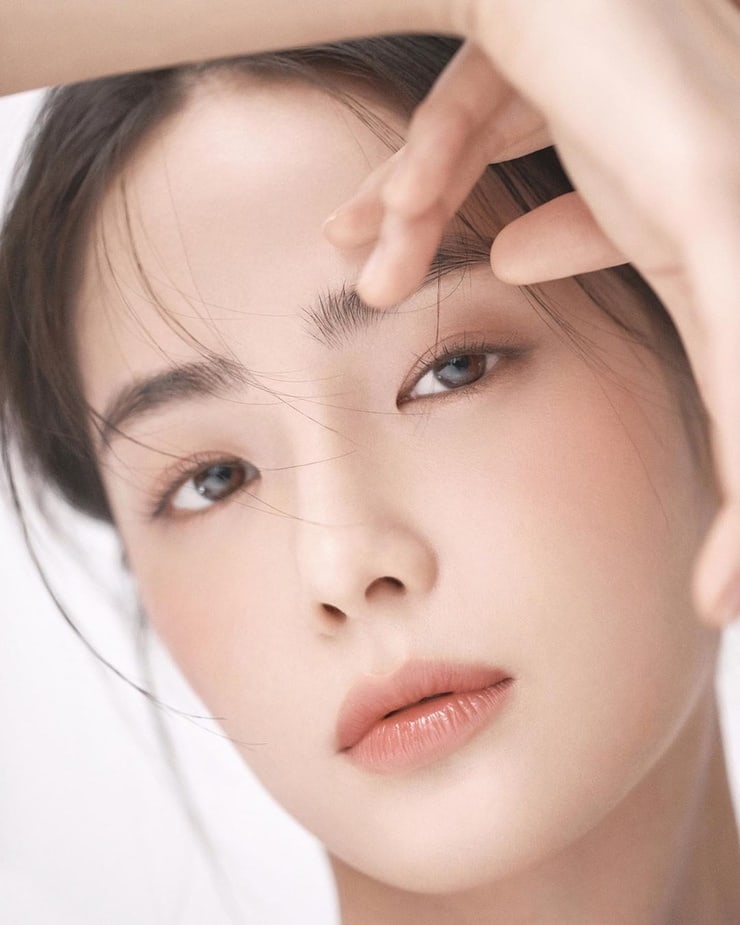 Suzu Hong Suzu Hong