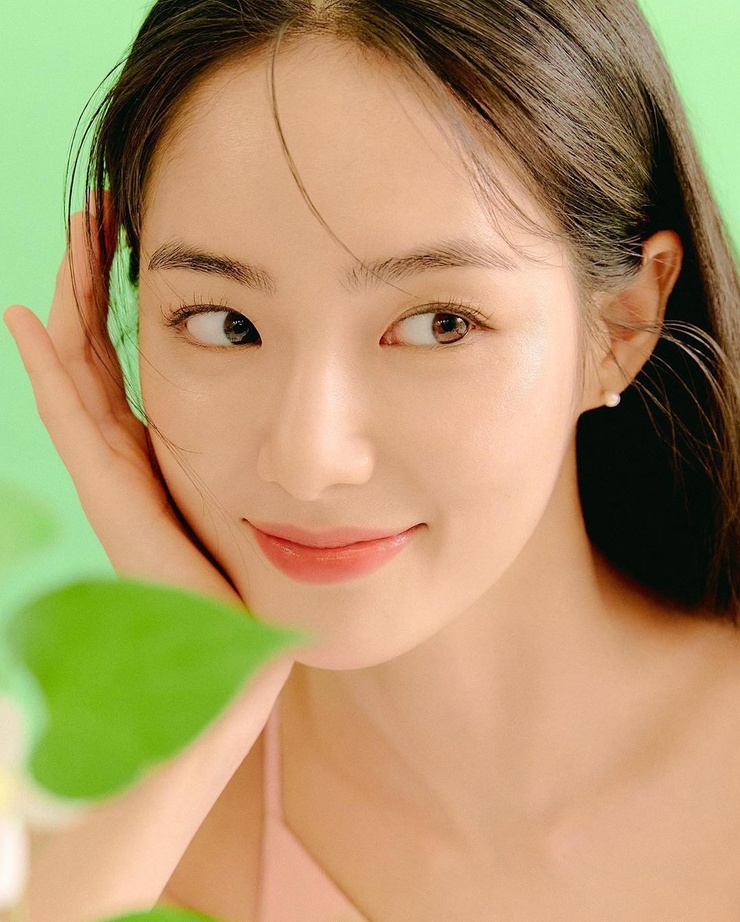Suzu Hong Suzu Hong