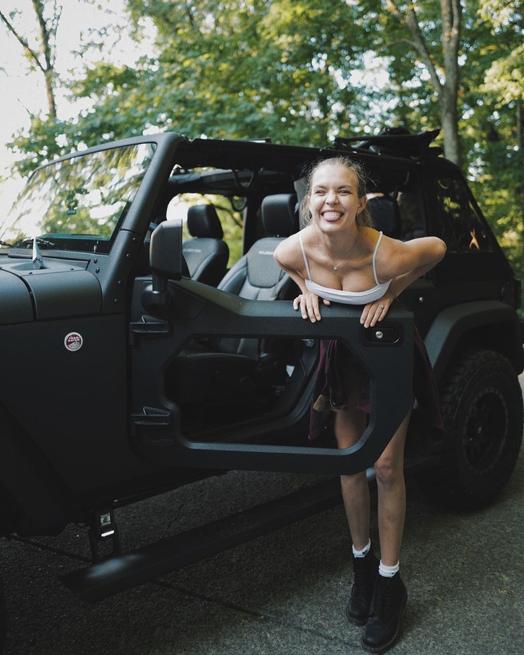 Josephine Skriver Josephine Skriver