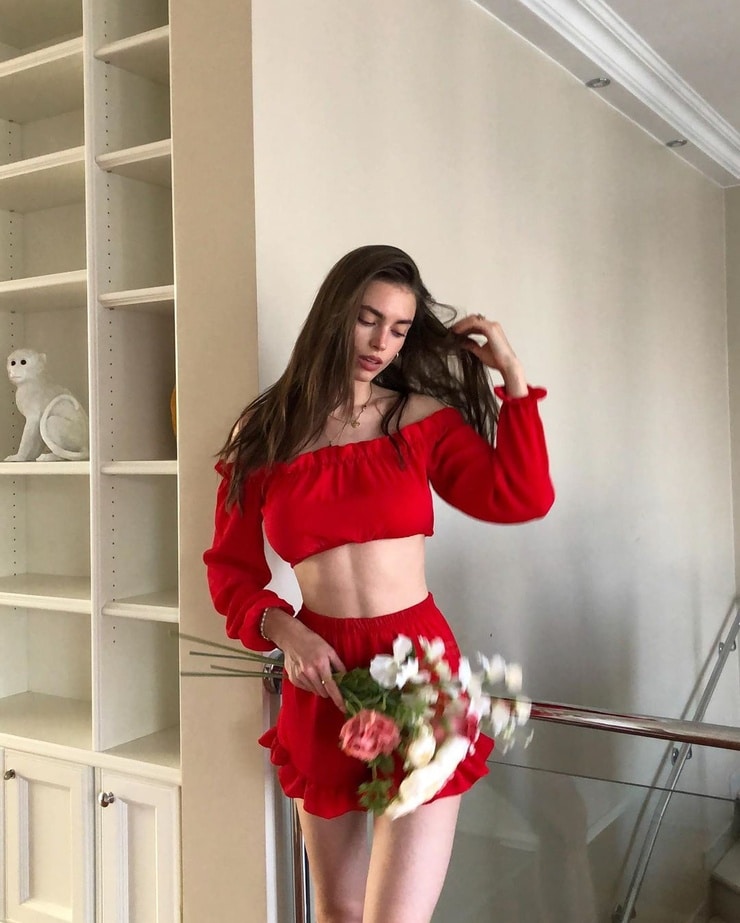 Charleen Weiss Charleen Weiss