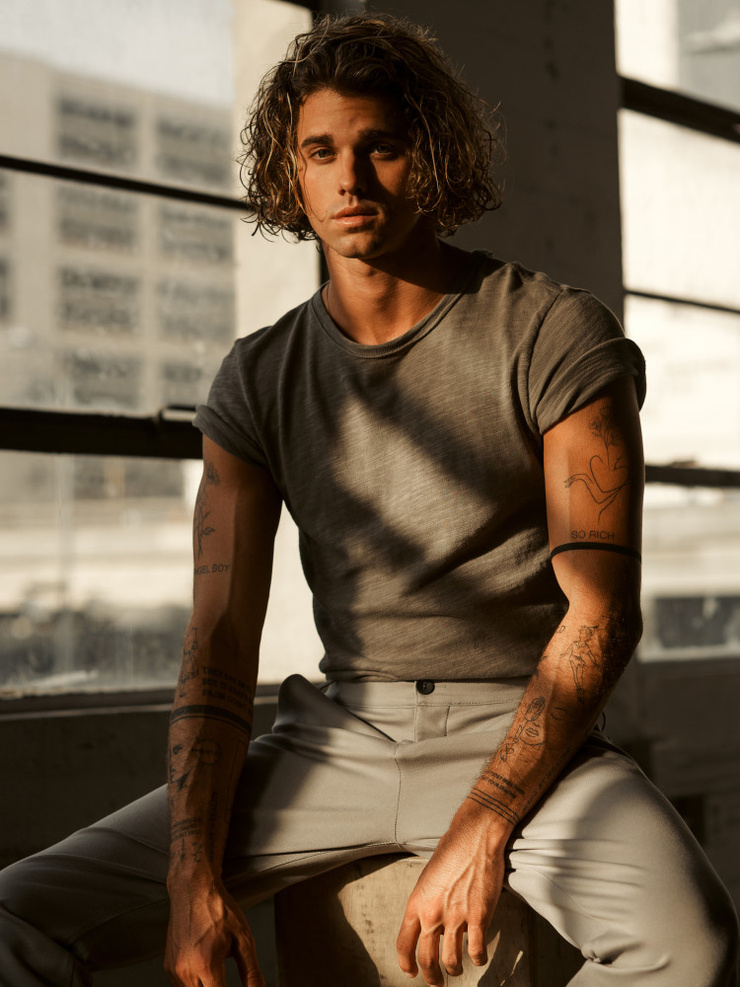 Picture of Jay Alvarrez