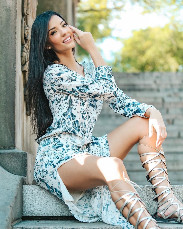 Sabrina Calvo Sabrina Calvo