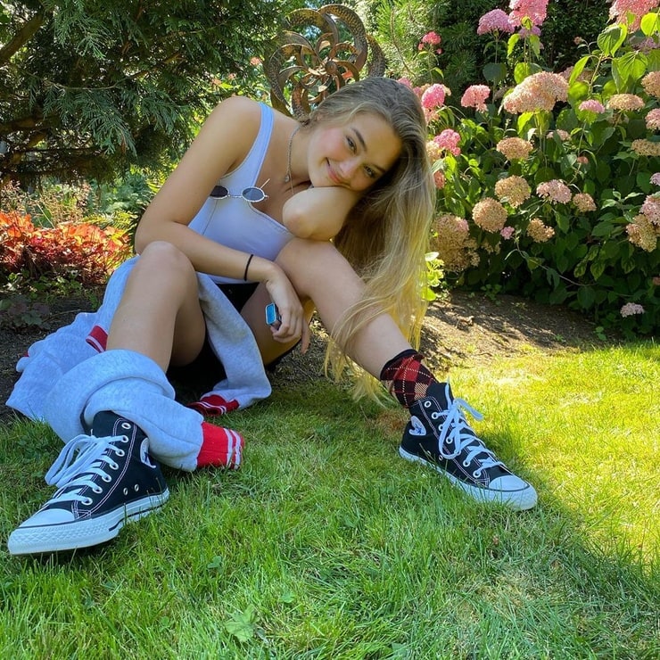 Lizzy Greene