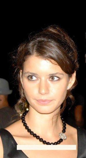 Beren Saat Beren Saat